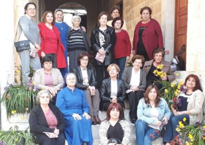 مع سيّدات أخويّة القديسة تريز الطفل يسوع في عين ورقة